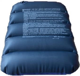 Надувная подушка синяя Intex 43 х 28 х 9 см